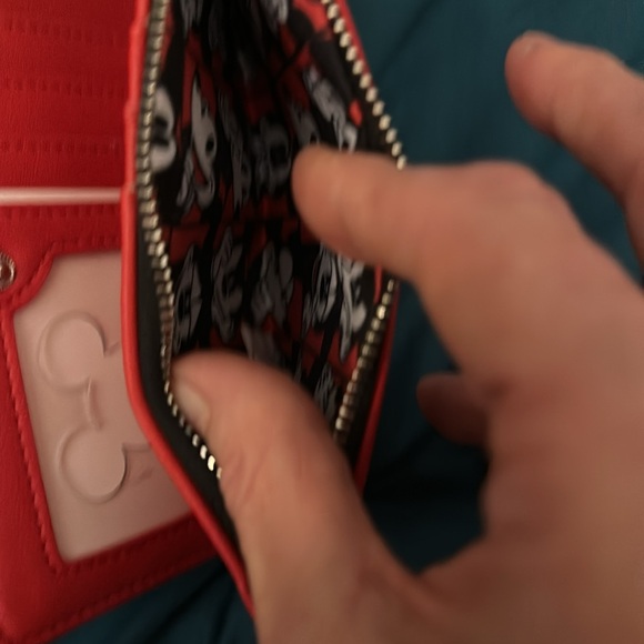 Loungefly Mickey Mouse Wallet - Picture 4 of 4